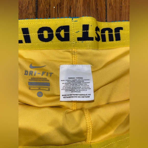 Nike Dri Fit Woman’s Running Shorts Blue Size Medium - Picture 2 of 4